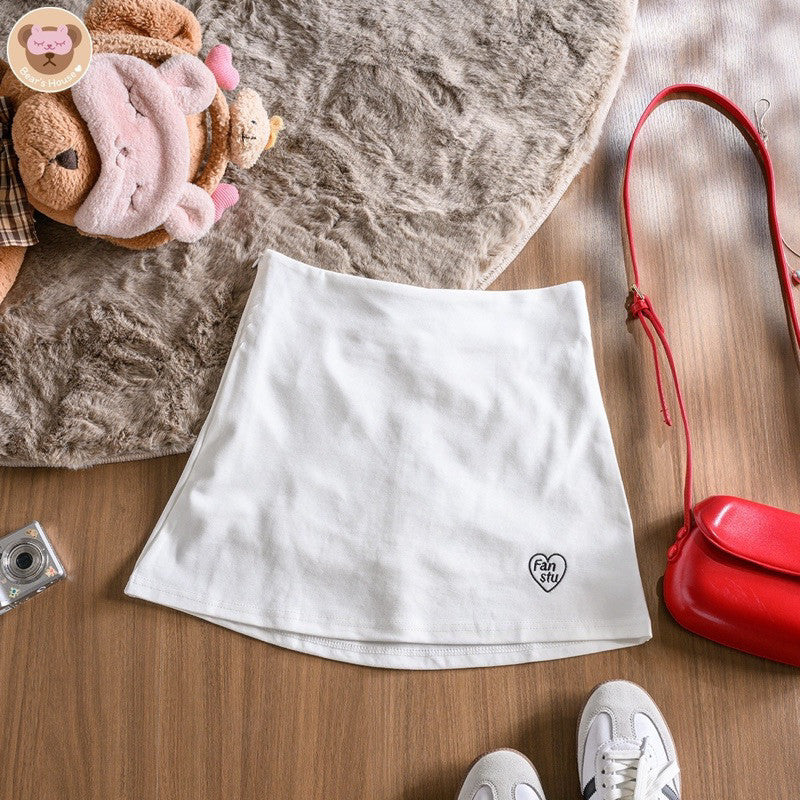 Otter Skirt กระโปรงทรงเอ ปักโลโก้ ผ้า Cotton