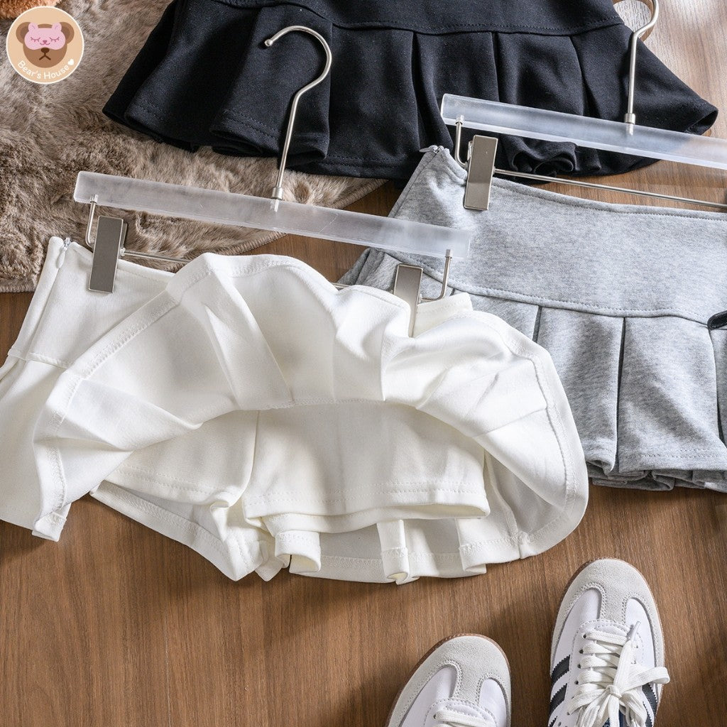 Pup up Tank Top เสื้อกล้ามสีพื้น ครอป ดีเทลติดอะไหล่เงิน ปลายเสื้อปักโลโก้ ผ้าร่องยืดหยุ่น