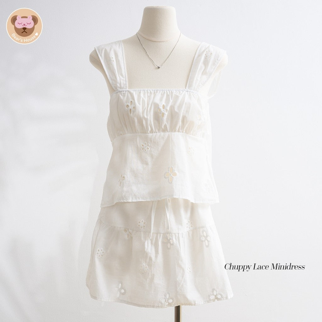 Chuppy Lace Minidress เดรสสายเดี่ยวลูกไม้ ดีเทลปรับสายรูด ผูกคอ ด้านหน้าผูกโบว์ มีซับในทั้งตัว